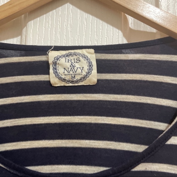 ANTHROPOLOGIE Iris & Navy Striped Tee Long sleeve Blue & tan size medium - Picture 2 of 6